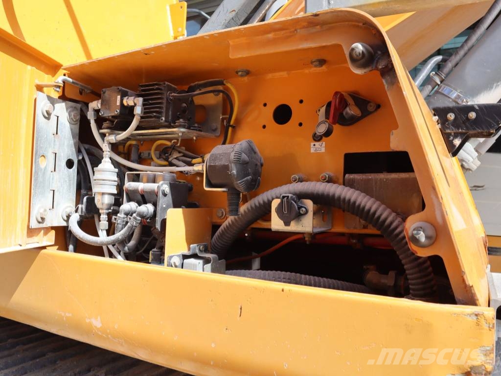 Liebherr R 936 LC Bandgrävare