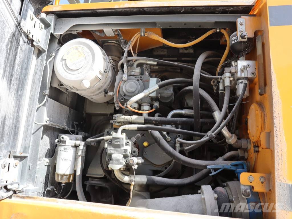 Liebherr R 936 LC Bandgrävare