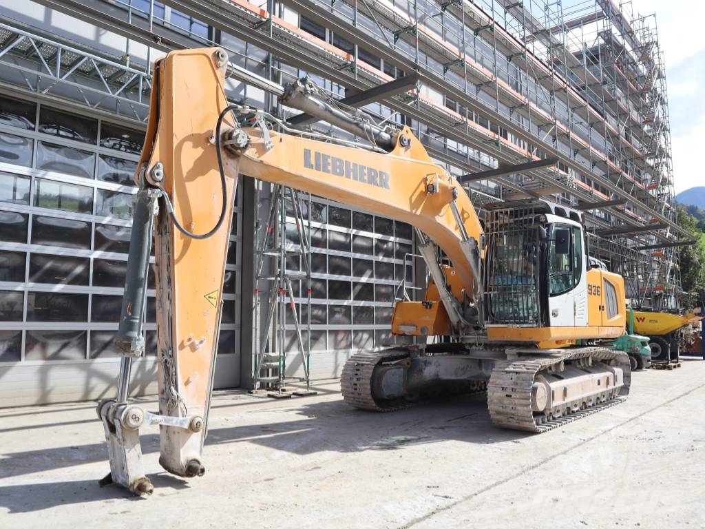 Liebherr R 936 LC Bandgrävare