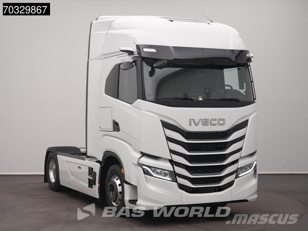 Iveco S-Way 500 4X2 NEW! HPEB Parking Cooler Alcoa Full Camiones tractor