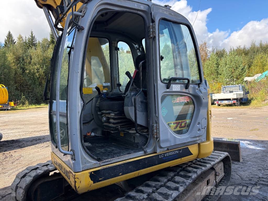 Kobelco New Holland E70BSR-2 Midibagger 7t - 12t