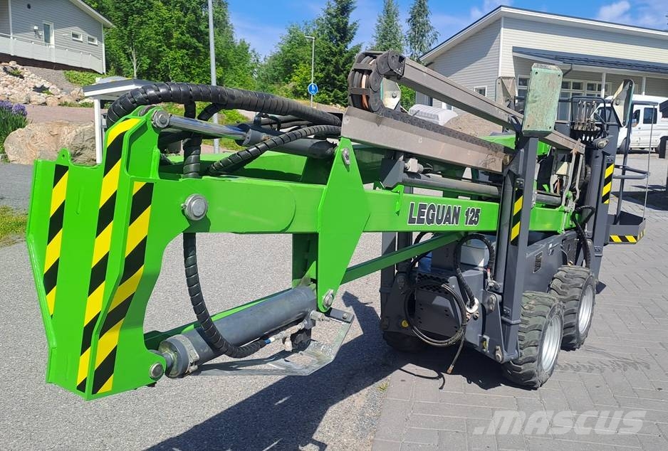 Leguan 125 Zelfrijdende knikarm hoogwerker