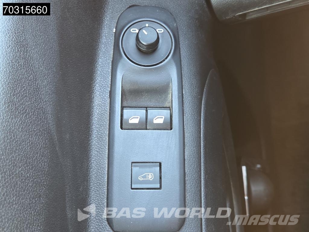 Peugeot Partner 130pk Automático L1H1 Navegación Aire acon Lieferwagen