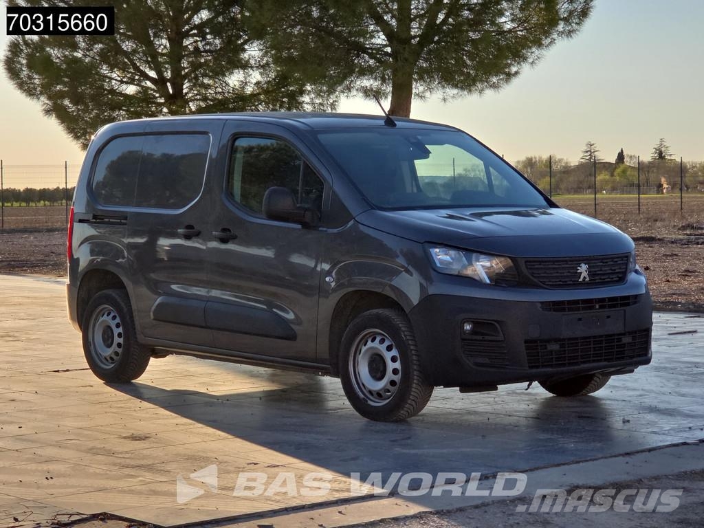 Peugeot Partner 130pk Automático L1H1 Navegación Aire acon Lieferwagen
