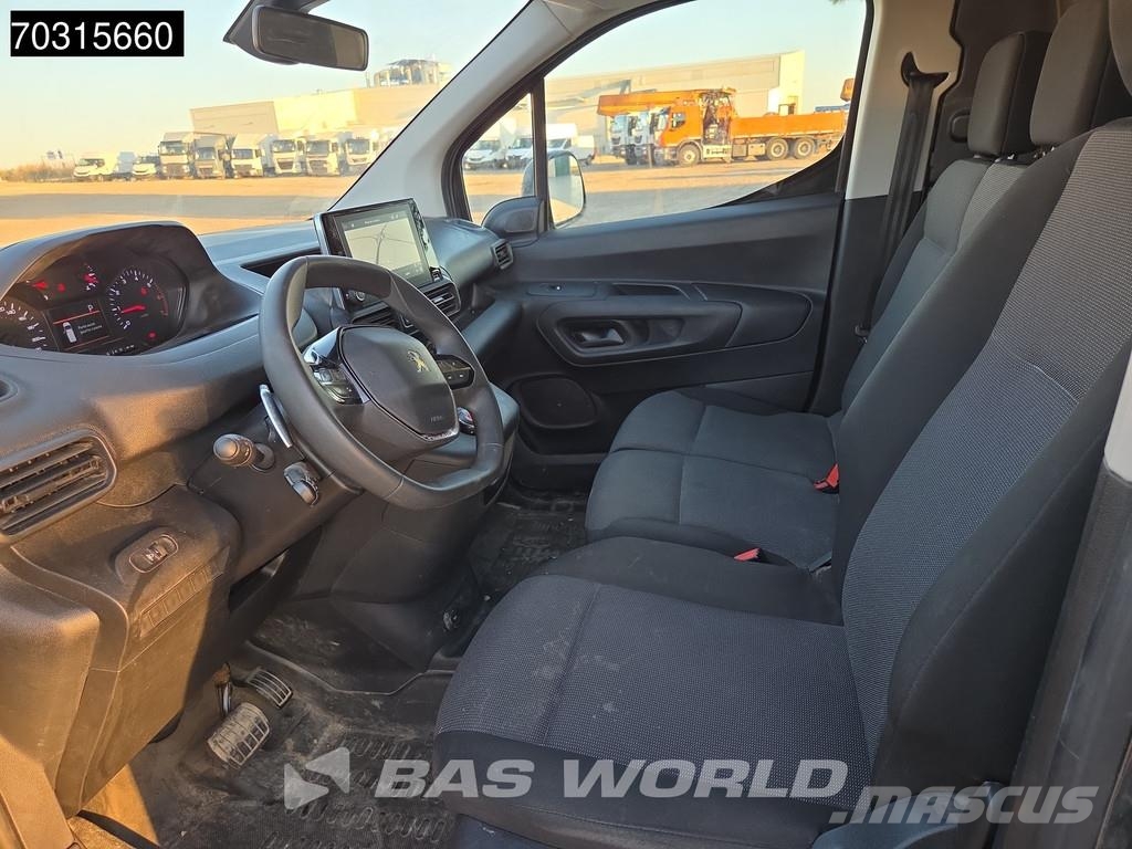 Peugeot Partner 130pk Automático L1H1 Navegación Aire acon Lieferwagen