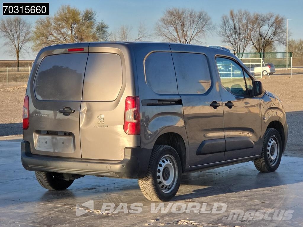 Peugeot Partner 130pk Automático L1H1 Navegación Aire acon Lieferwagen