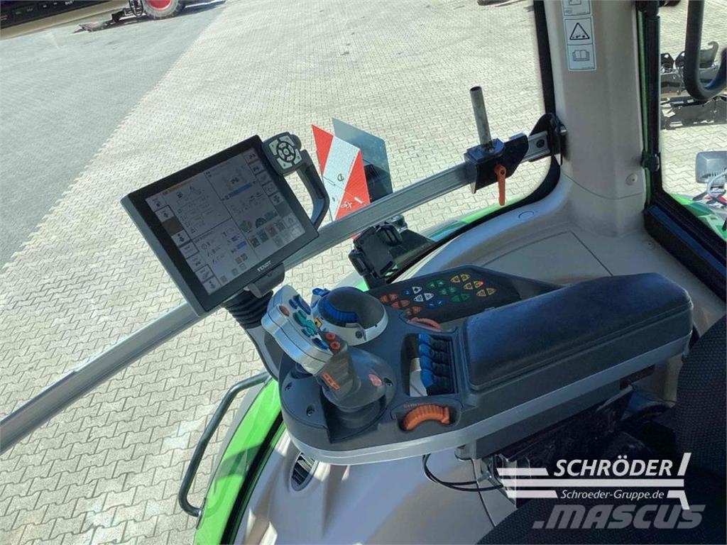 Fendt 824 VARIO S4 PROFI PLUS Traktoren