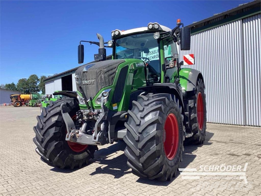 Fendt 824 VARIO S4 PROFI PLUS Traktoren