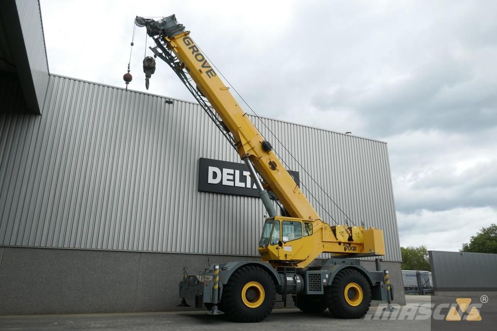 Grove RT700E Celtņi nelīdzenām virsmām
