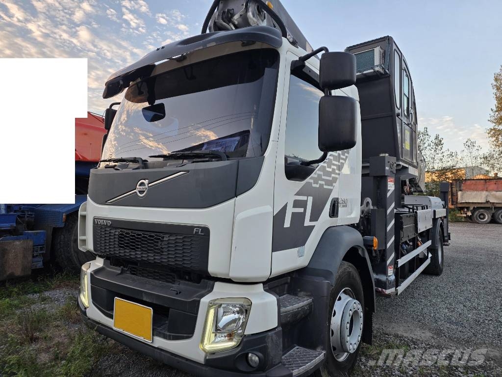 Horyong SKY450 トラック高所作業車