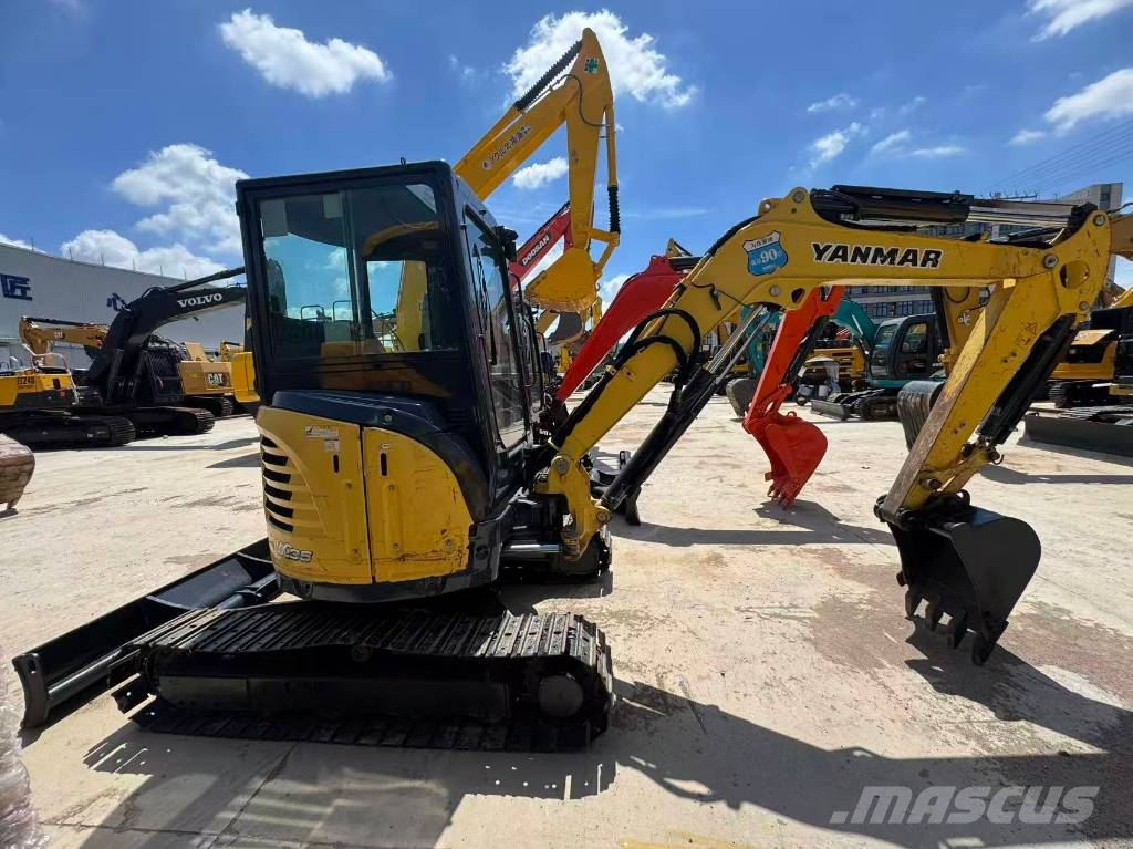 Yanmar Vio 35 小型挖掘机