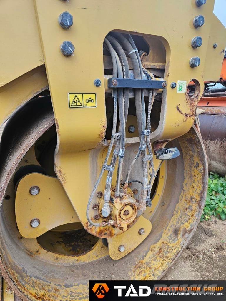 CAT CB 7 其他压路机