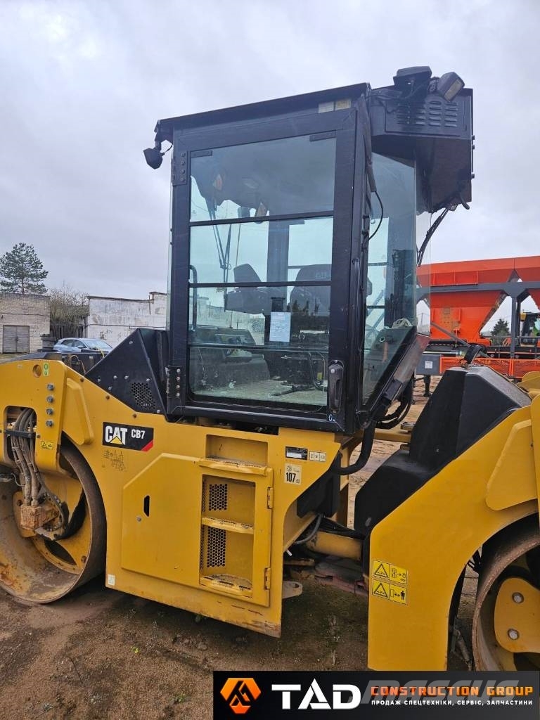 CAT CB 7 其他压路机