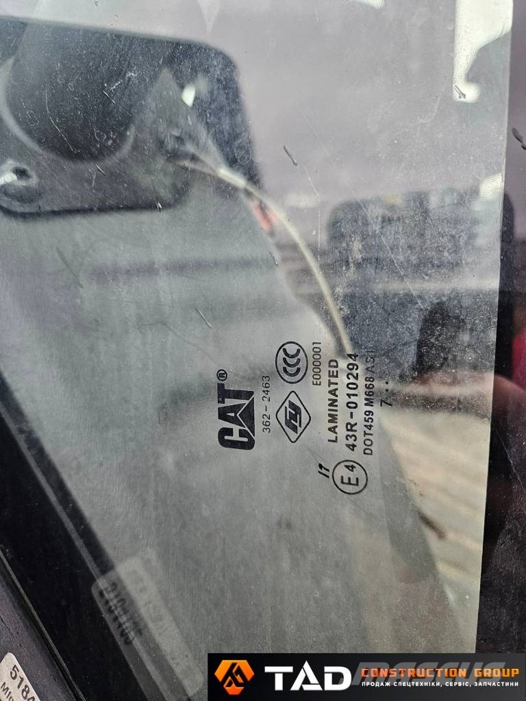 CAT CB 7 其他压路机