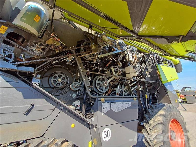 CLAAS Lexion 8700 TerraTrac Derliaus nuėmimo kombainai