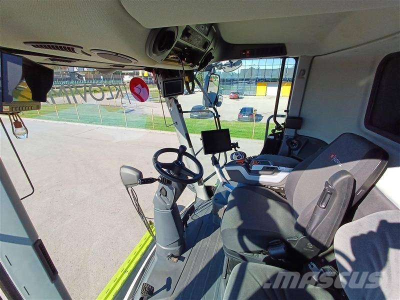 CLAAS Lexion 8700 TerraTrac Derliaus nuėmimo kombainai