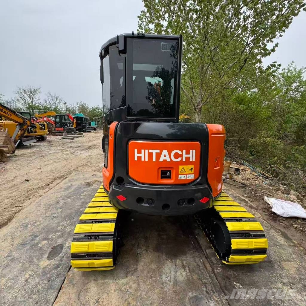 Hitachi ZX 55 حفارات صغيرة أقل من 7 طن (حفارات صغيرة)