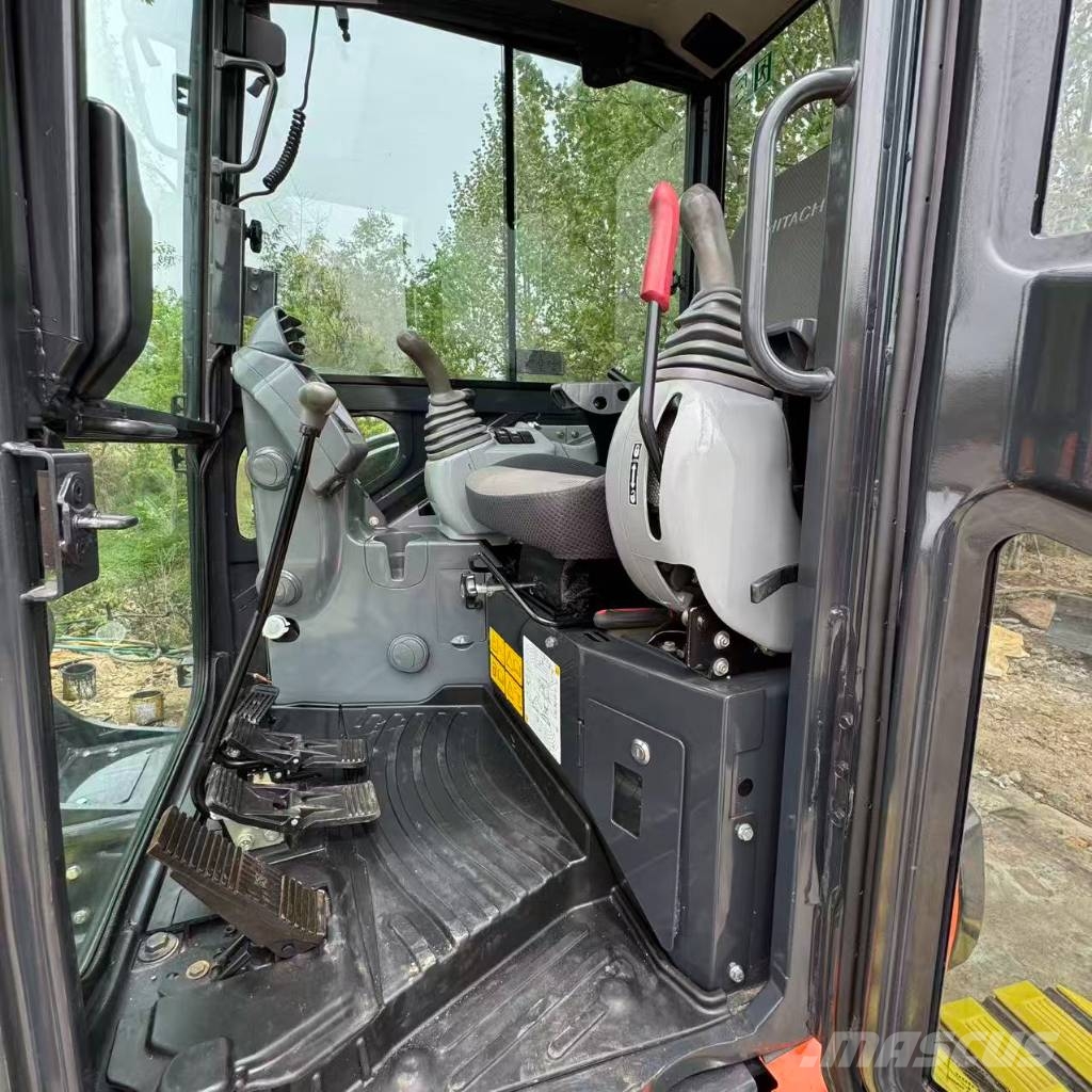 Hitachi ZX 55 حفارات صغيرة أقل من 7 طن (حفارات صغيرة)