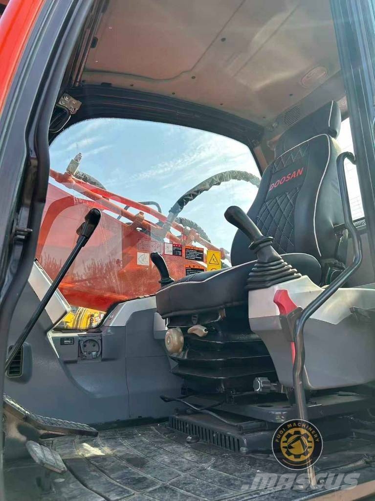 Doosan DX 340 LC Beltegraver