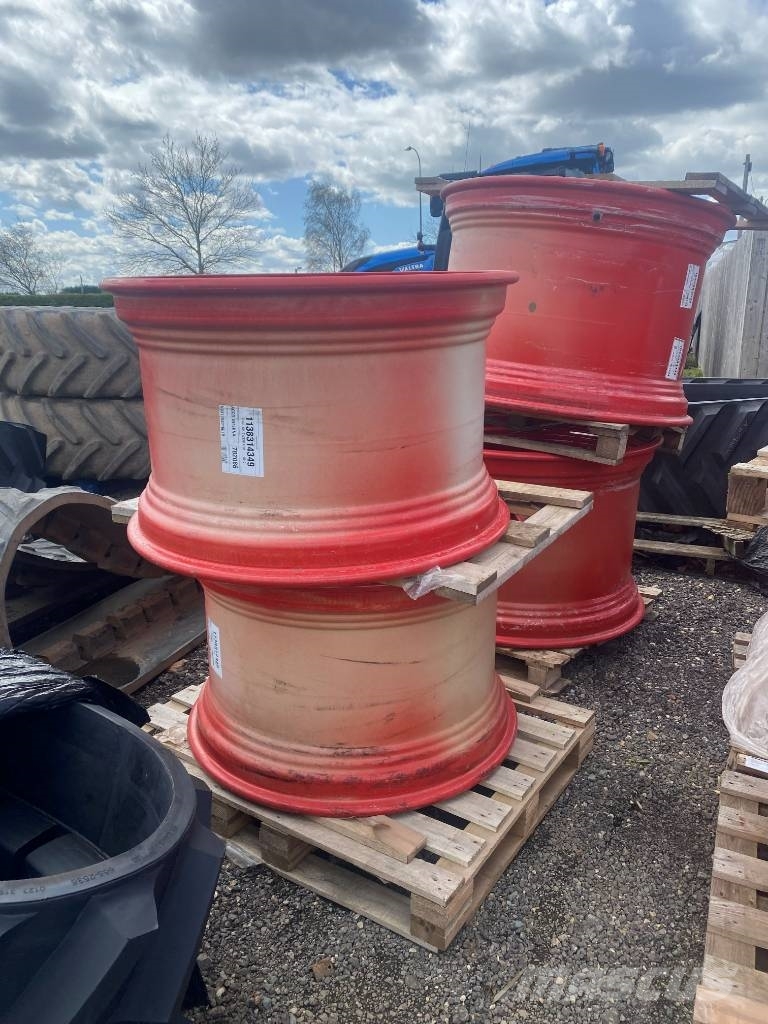 Fendt Pair of 18 x 34 Wheel Rims Hjul, Dæk og Fælge