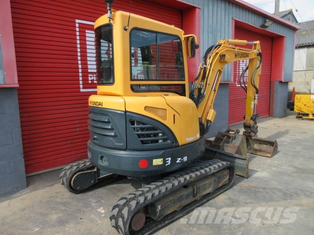 Hyundai Robex 35 Z-9 小型挖土機/掘鑿機<7t(小型挖掘機)