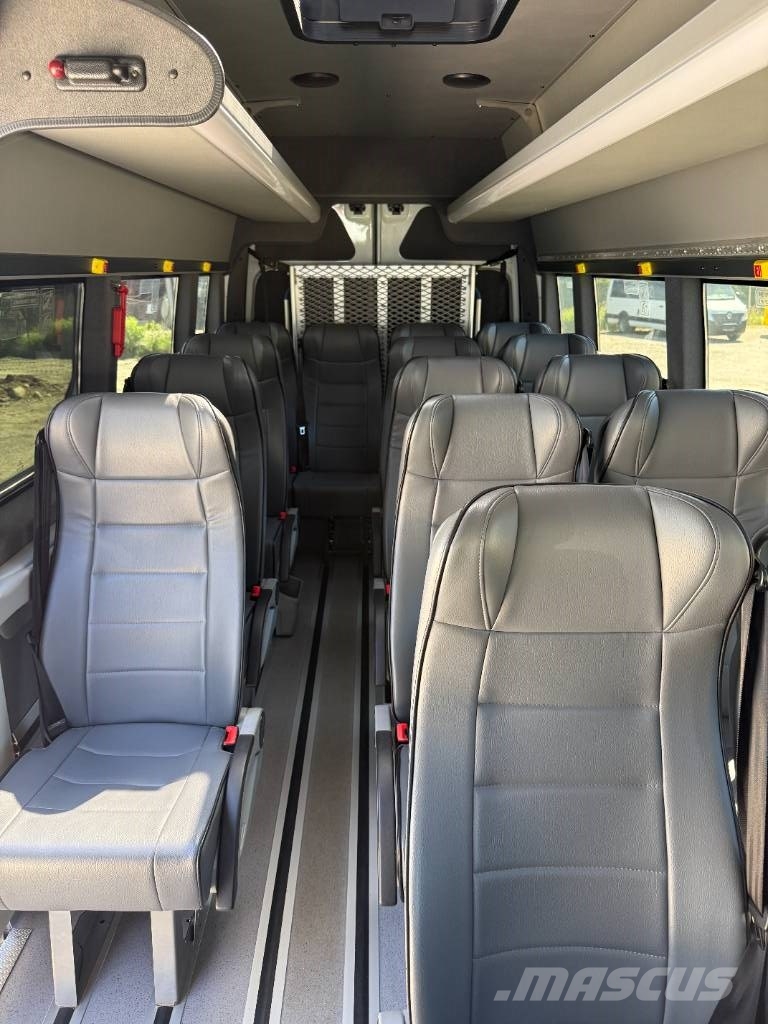 Renault Master. 2 Units! Minibusser