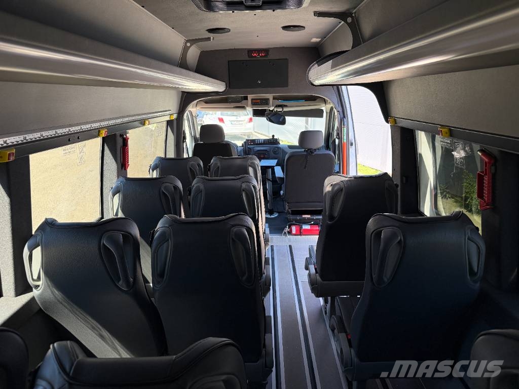 Renault Master. 2 Units! Minibusser