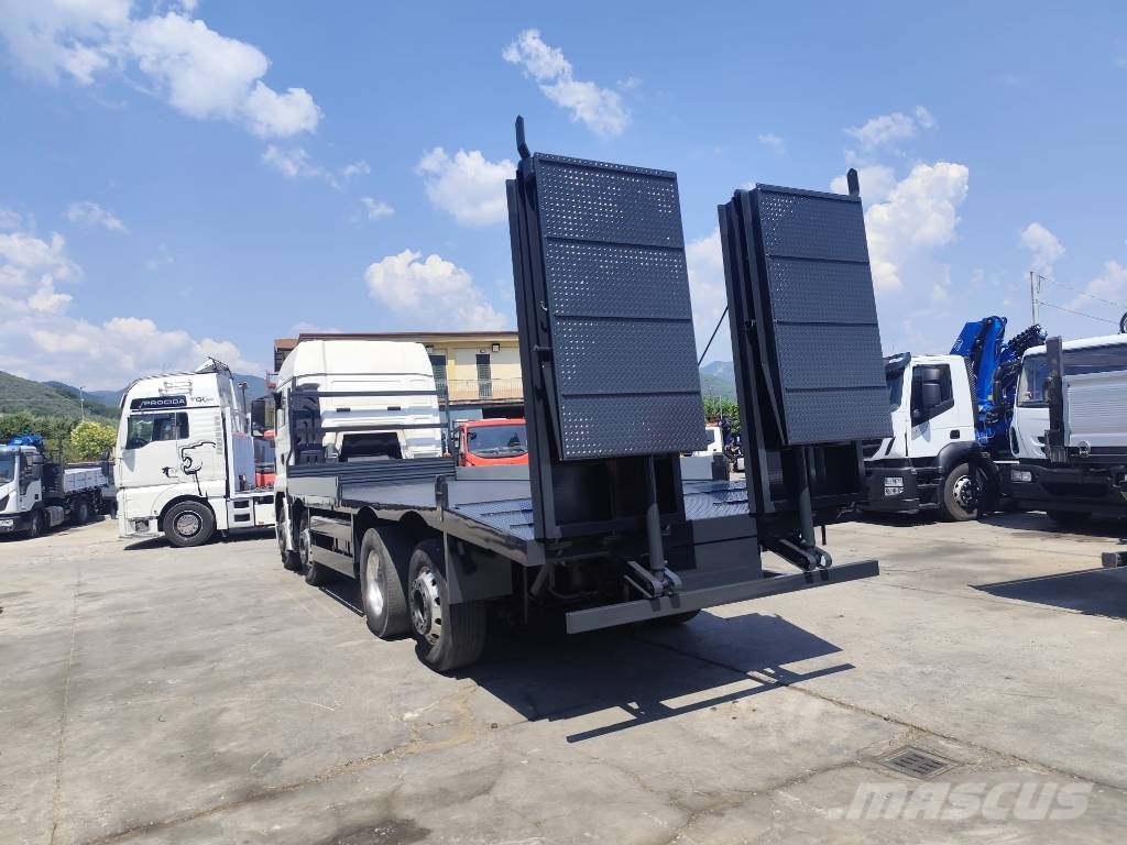 MAN TGX 35.440 Kamioni s ravnim pločom / vitlom