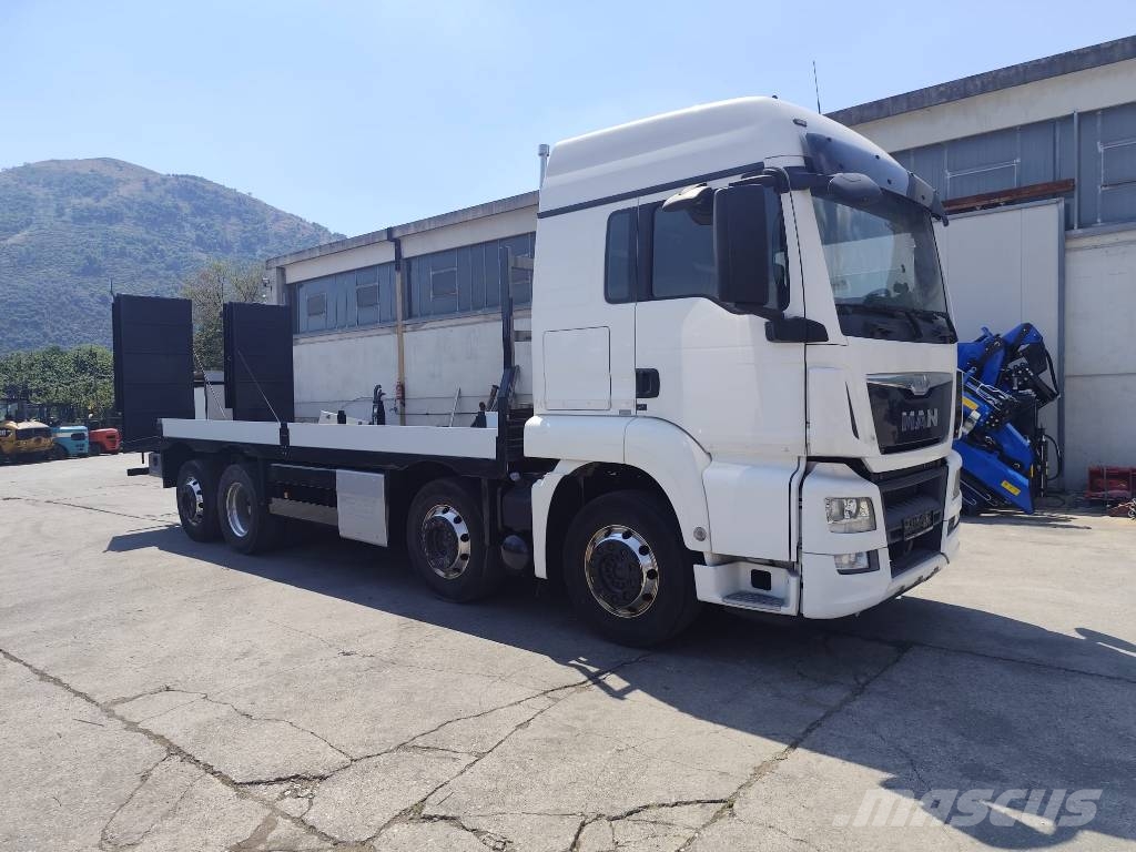 MAN TGX 35.440 Kamioni s ravnim pločom / vitlom