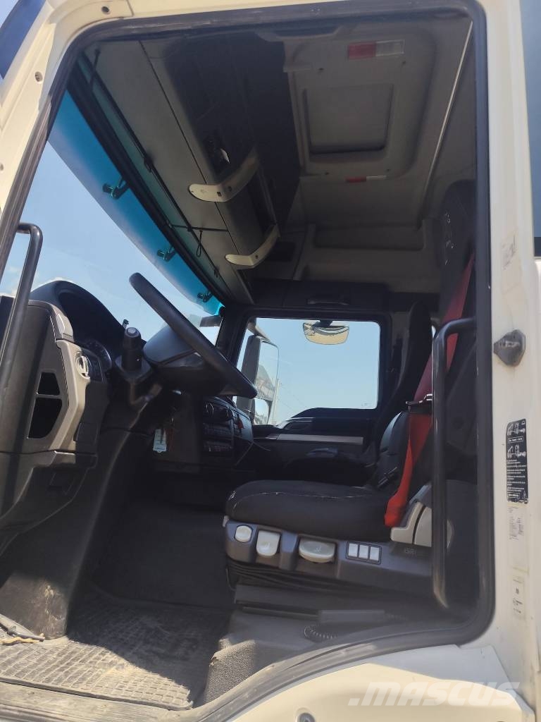 MAN TGX 35.440 Kamioni s ravnim pločom / vitlom