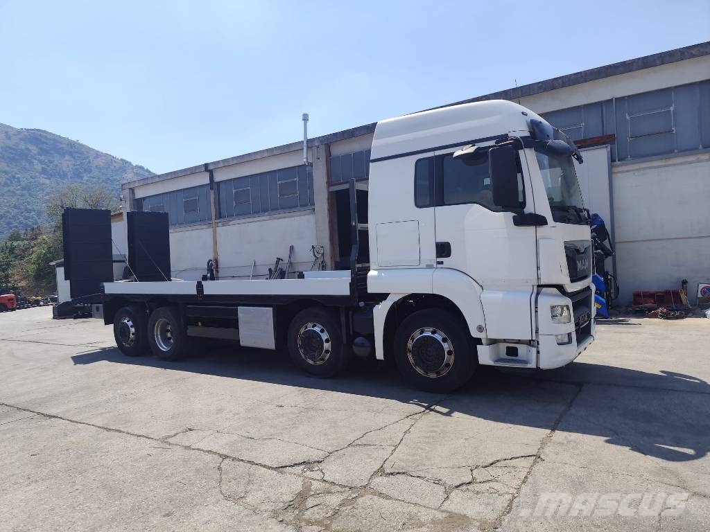 MAN TGX 35.440 Kamioni s ravnim pločom / vitlom