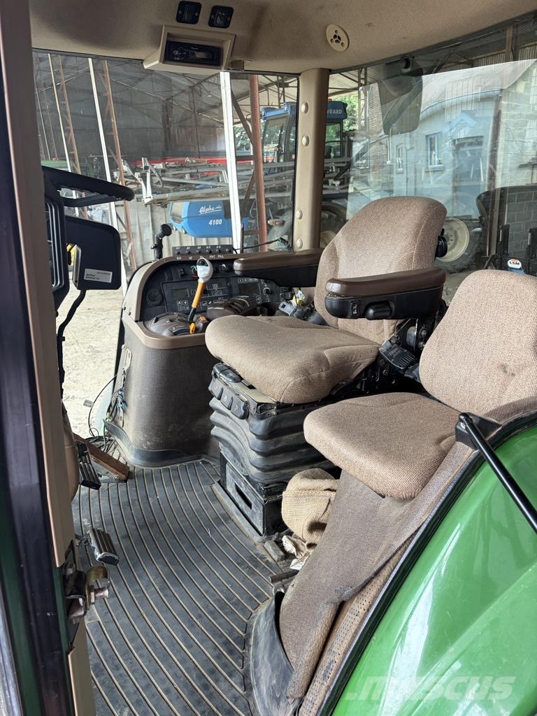 John Deere 7830 Traktori