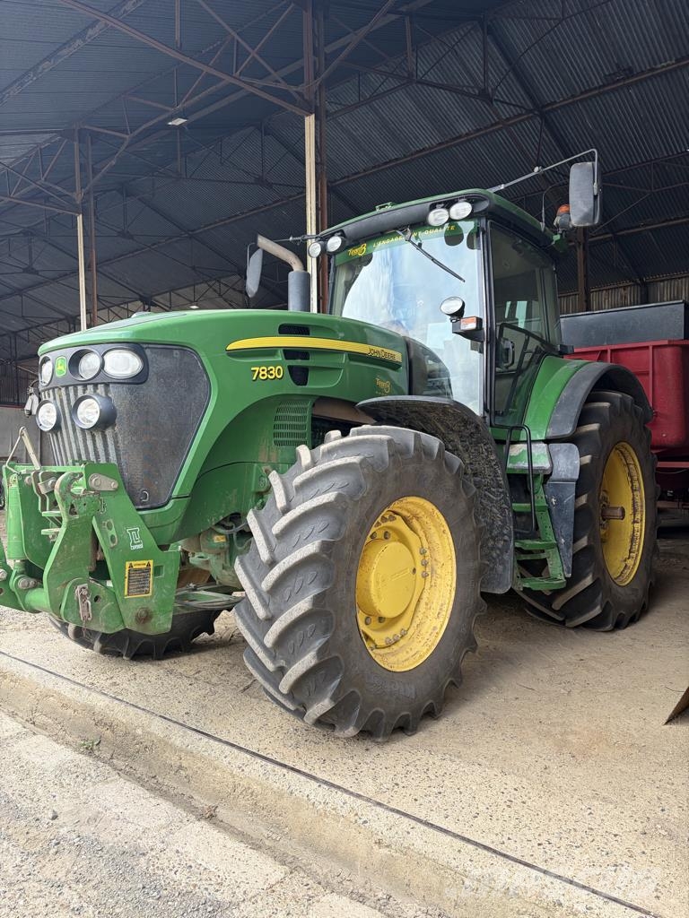 John Deere 7830 Traktori