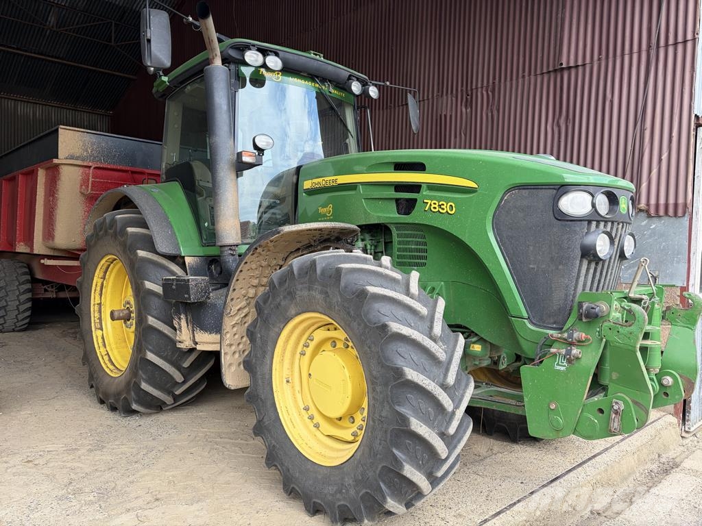 John Deere 7830 Traktori