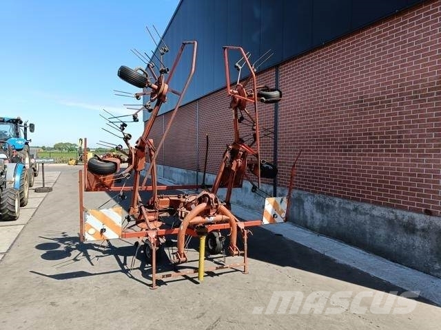 Kuhn GF6301 MH 耙與翻草機