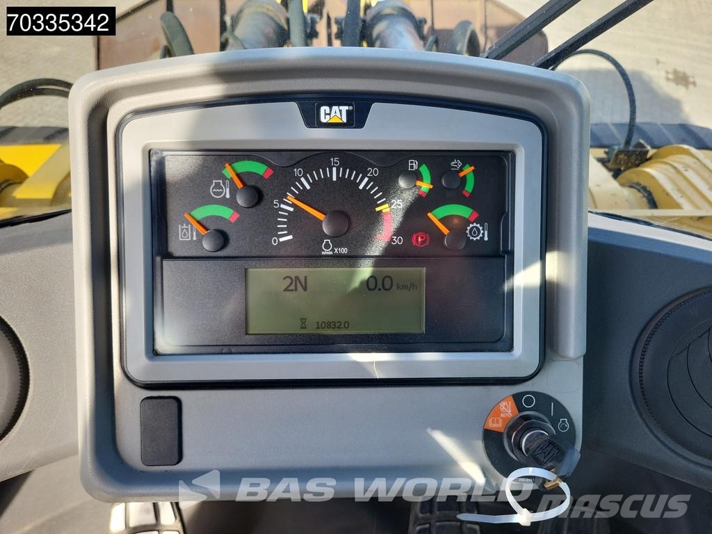 CAT 980 M Rataslaadurid
