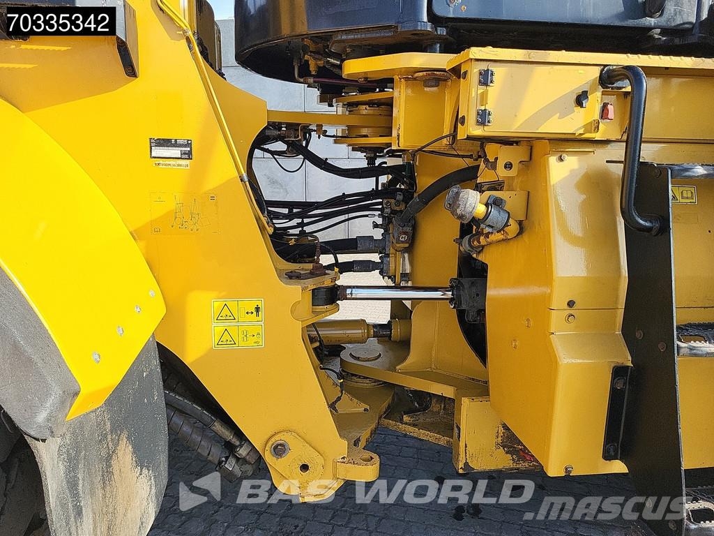 CAT 980 M Rataslaadurid