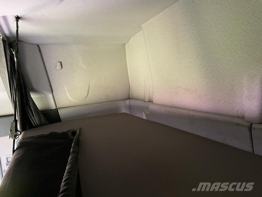 MAN TGA 18.330 Бортовые грузовики