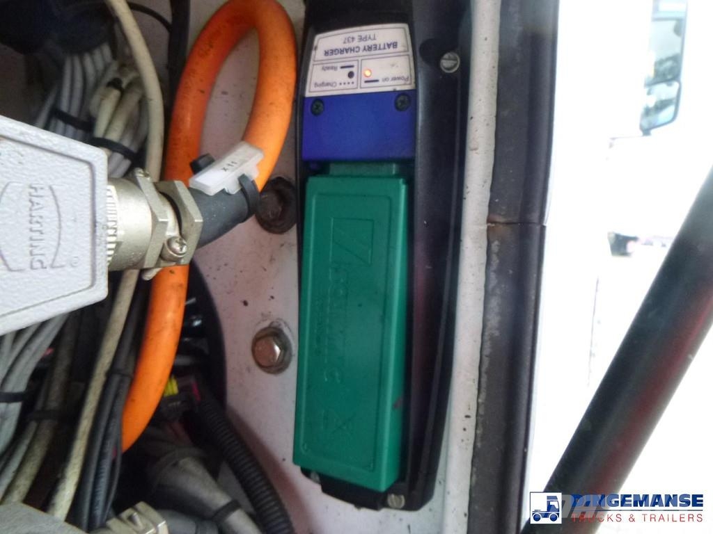 Mercedes-Benz Arocs 3240 8x4 Schwing-Stetter pump / mixer Бетононасоси
