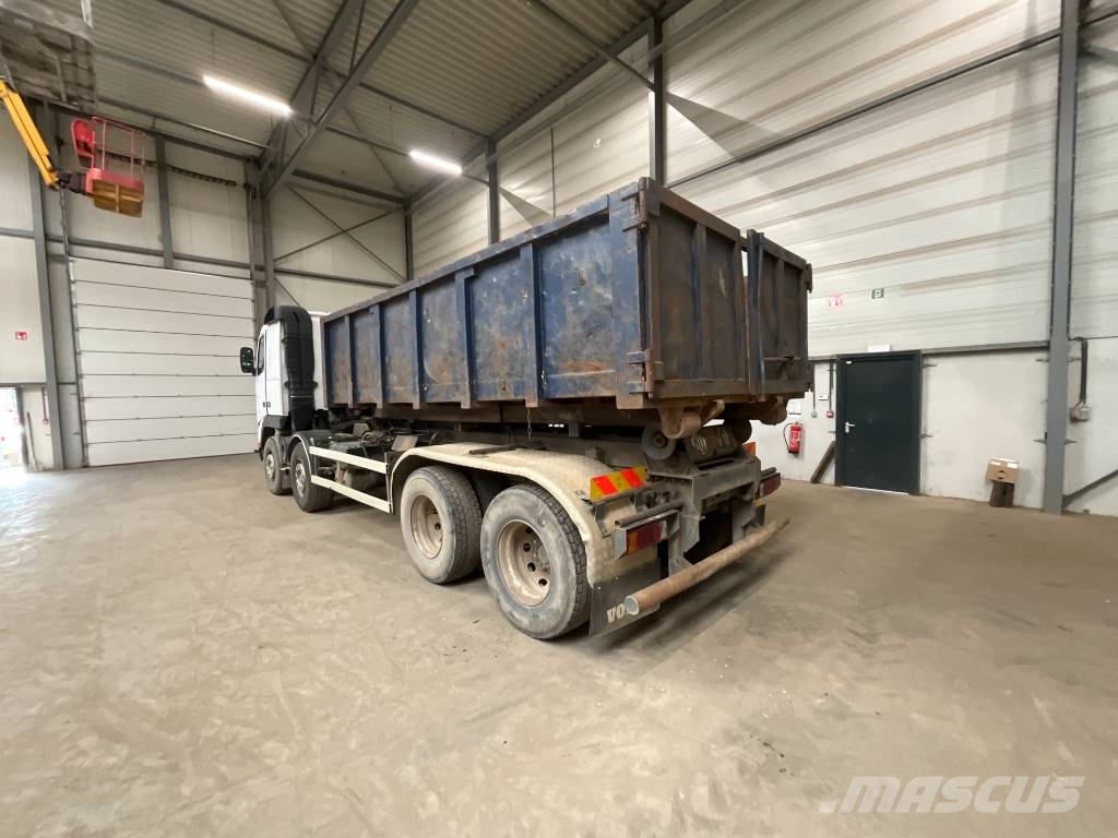 Volvo FH 16 520 8X4 Rol kiper kamioni sa kukom za podizanje tereta