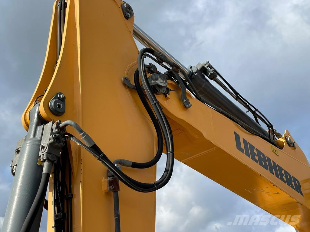 Liebherr R936NLC Escavadoras de rastos