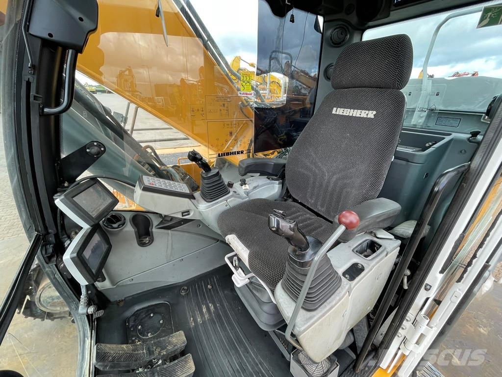 Liebherr R936NLC Escavadoras de rastos