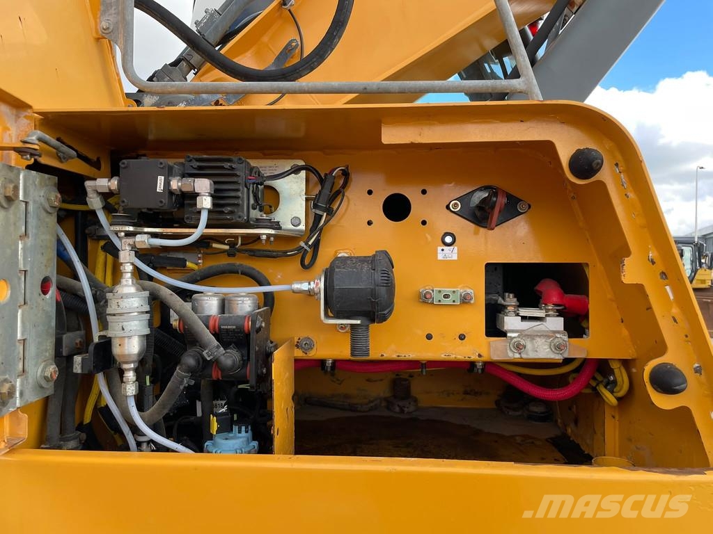 Liebherr R936NLC Escavadoras de rastos