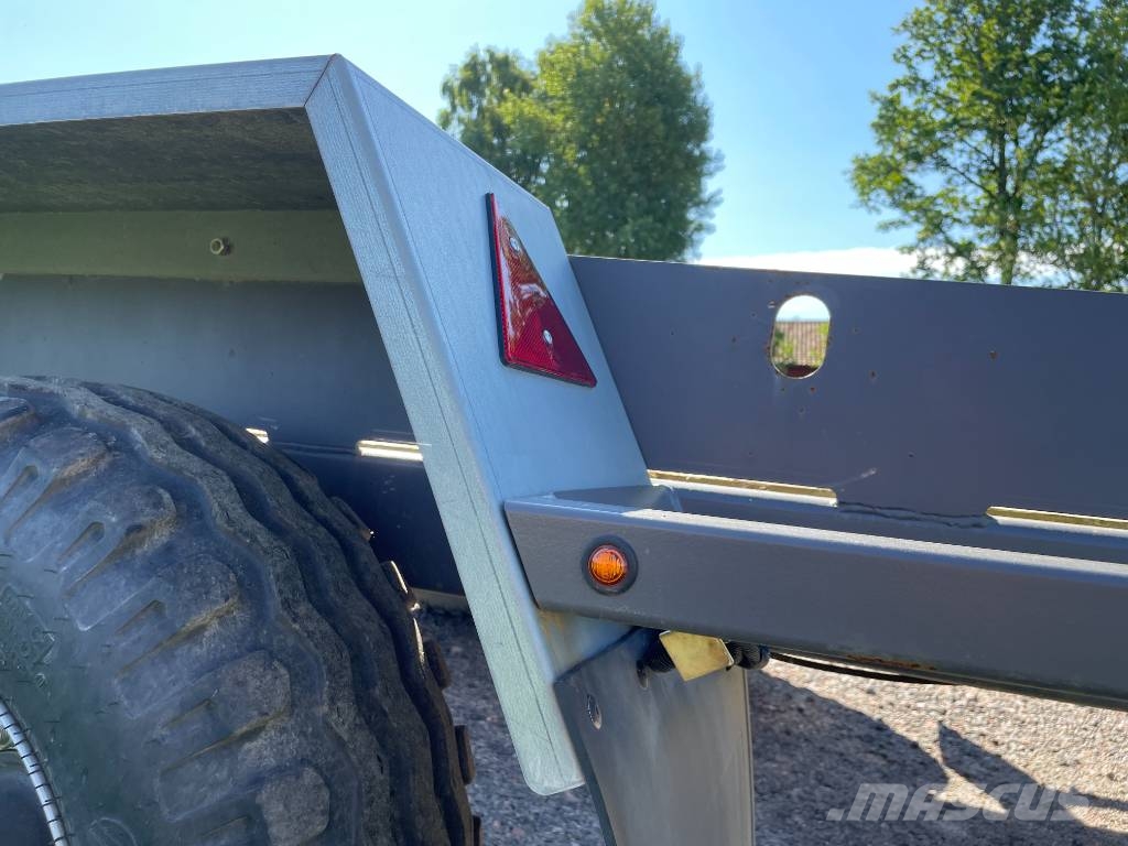 VM-Kärra Maskintransport 7 ton begagnad Andere Auflieger