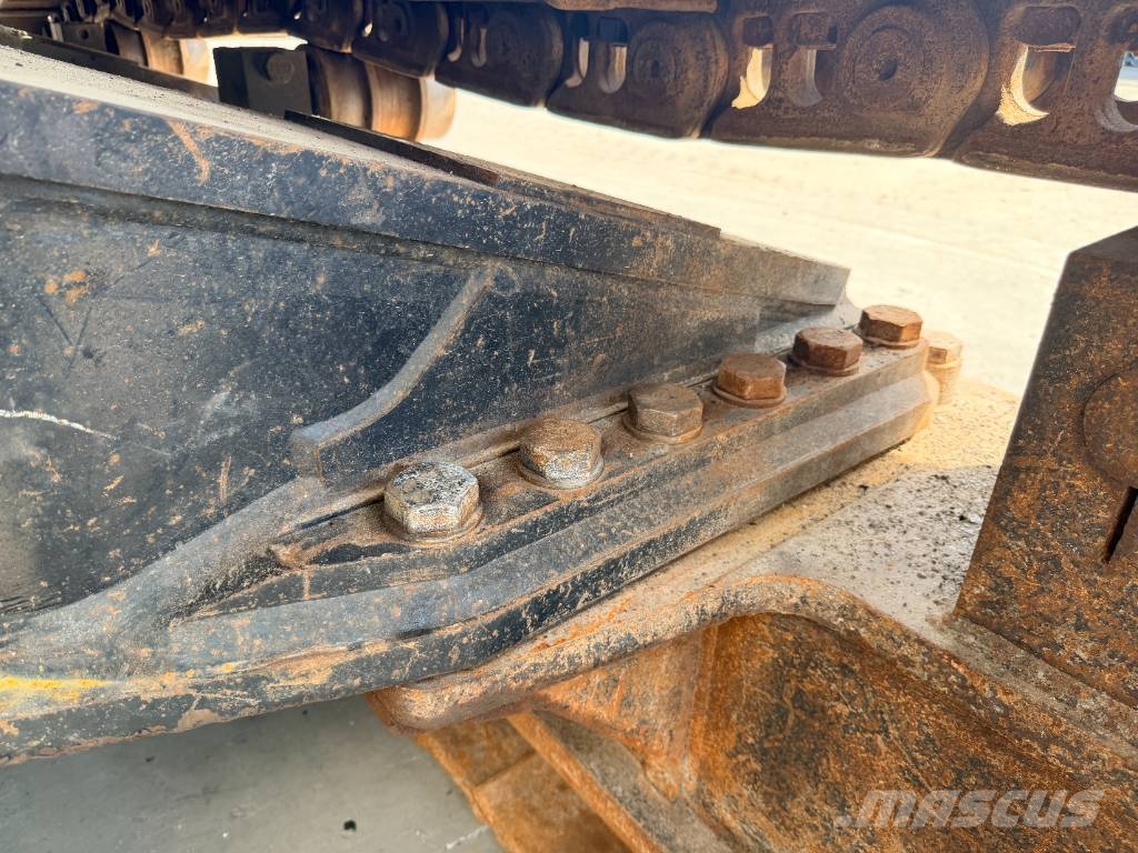 CAT 374D L Pelle sur chenilles