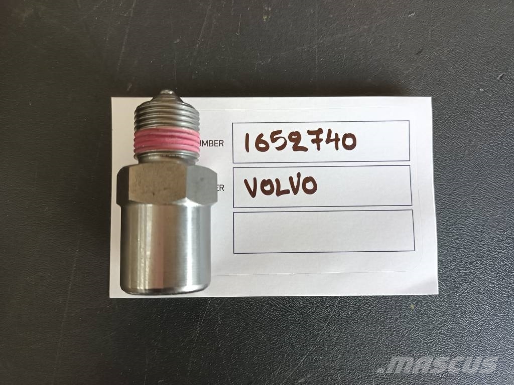Volvo VALVE 1652740 Engines