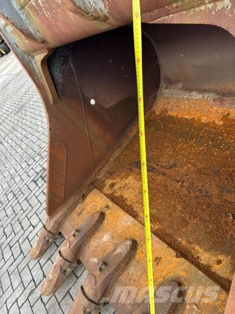 Hitachi ZX 690 Tandenbak Cucharones