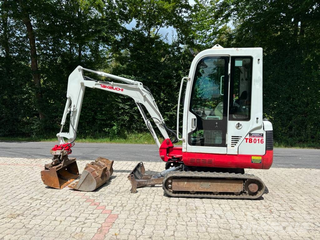 Takeuchi TB 016 小型挖土機/掘鑿機<7t(小型挖掘機)