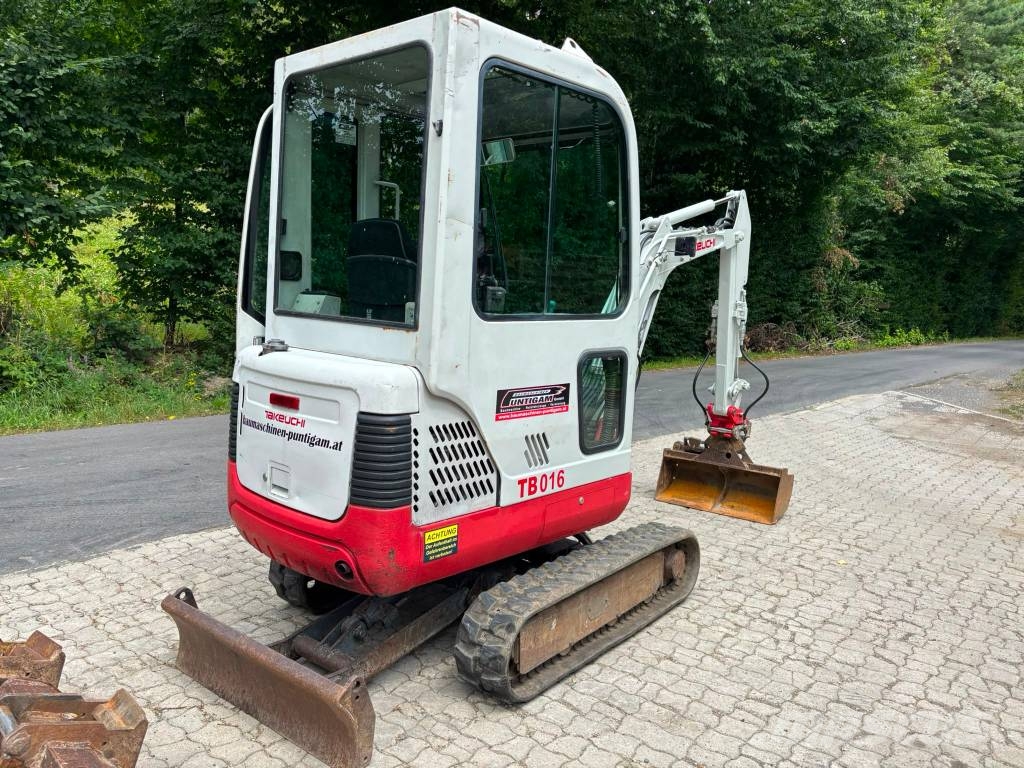 Takeuchi TB 016 小型挖土機/掘鑿機<7t(小型挖掘機)