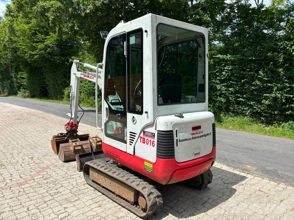 Takeuchi TB 016 小型挖土機/掘鑿機<7t(小型挖掘機)